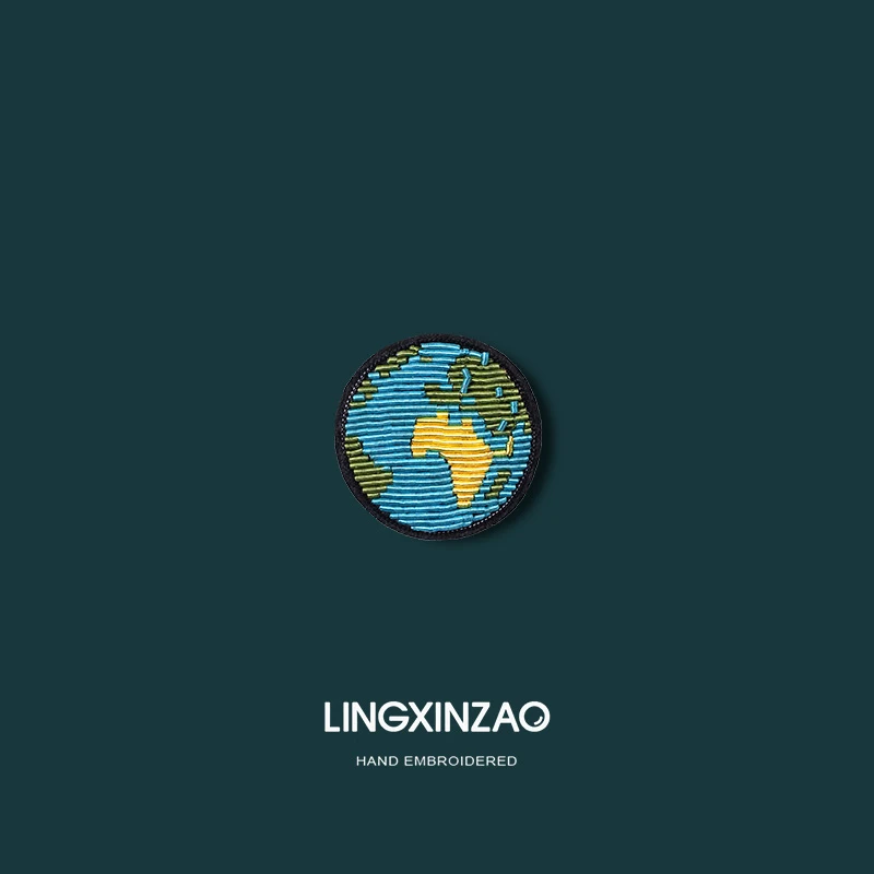 黄铜布艺胸针 蓝色地球胸针女印度丝手工刺绣衣服配饰书包装饰品