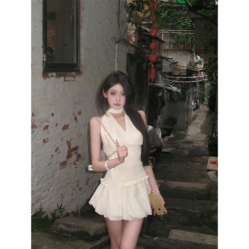 withmin白兔 氧气少女 夏季休闲低腰灯笼半身裙带内衬短裙2410565