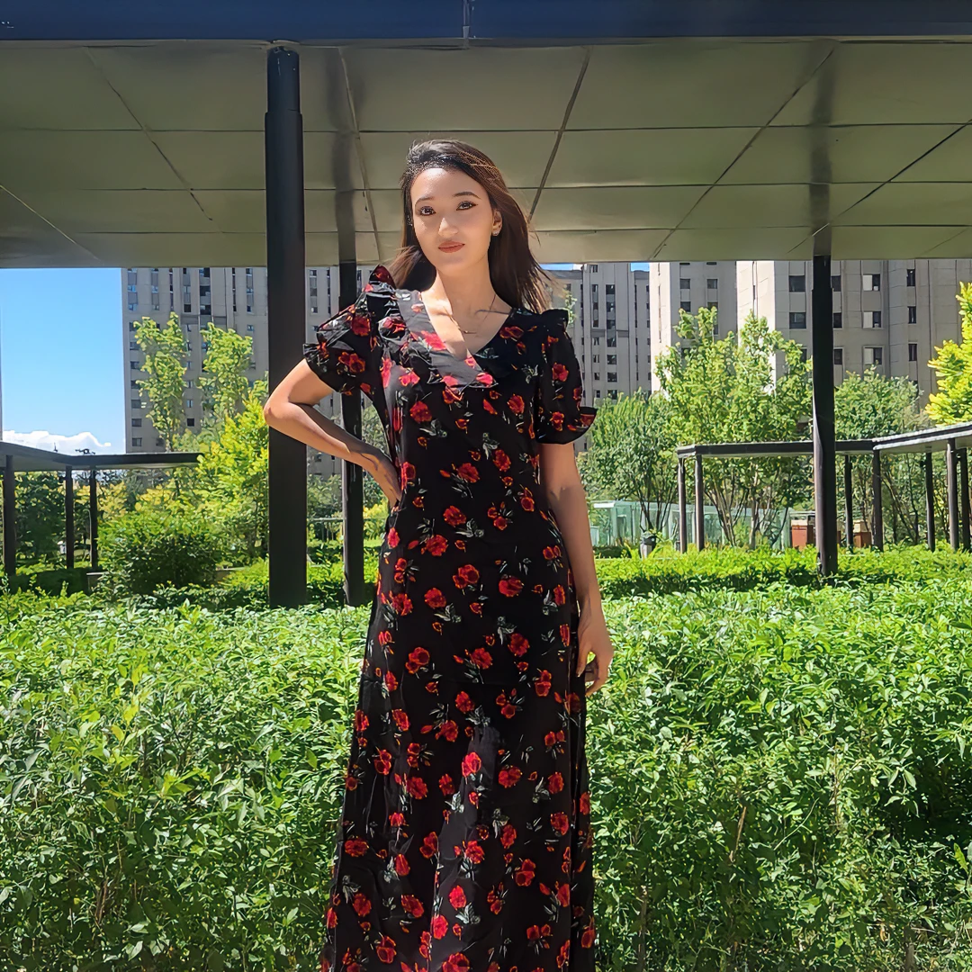 前后两穿连衣裙女夏季2024新款V领花边印花收腰显瘦长裙子时尚