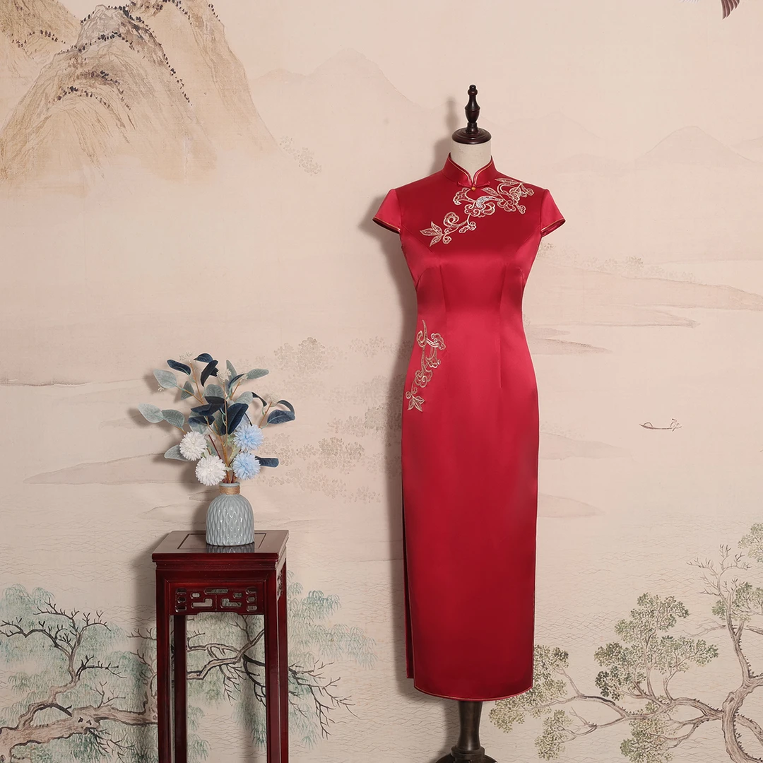 YUANZUEN/袁尊定制酒红色桑蚕丝手推绣花旗袍 一字扣 婚宴装 手工