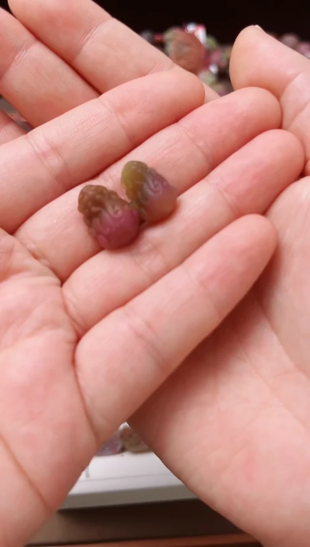 【闪购商品】玛瑙/玉髓珠宝半成品未镶嵌茶**生小貔貅