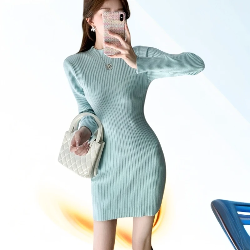 法式半高领针织连衣裙女2024秋冬新款内搭修身气质时尚针织包臀裙