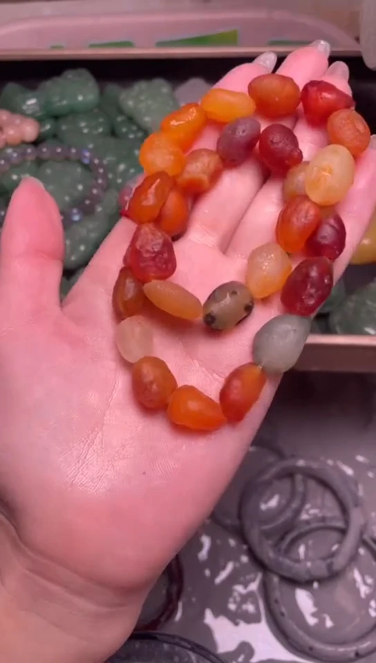 【闪购商品】石英质玉手链未镶嵌拍一发一多样性发货