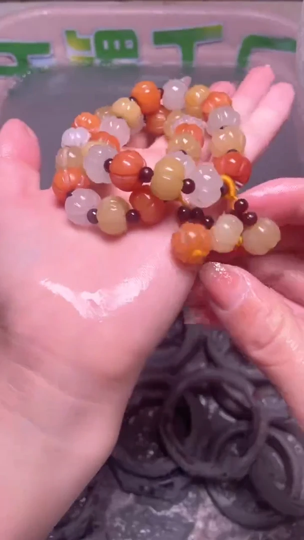 【闪购商品】石英质玉手链未镶嵌拍一发一多样性发货