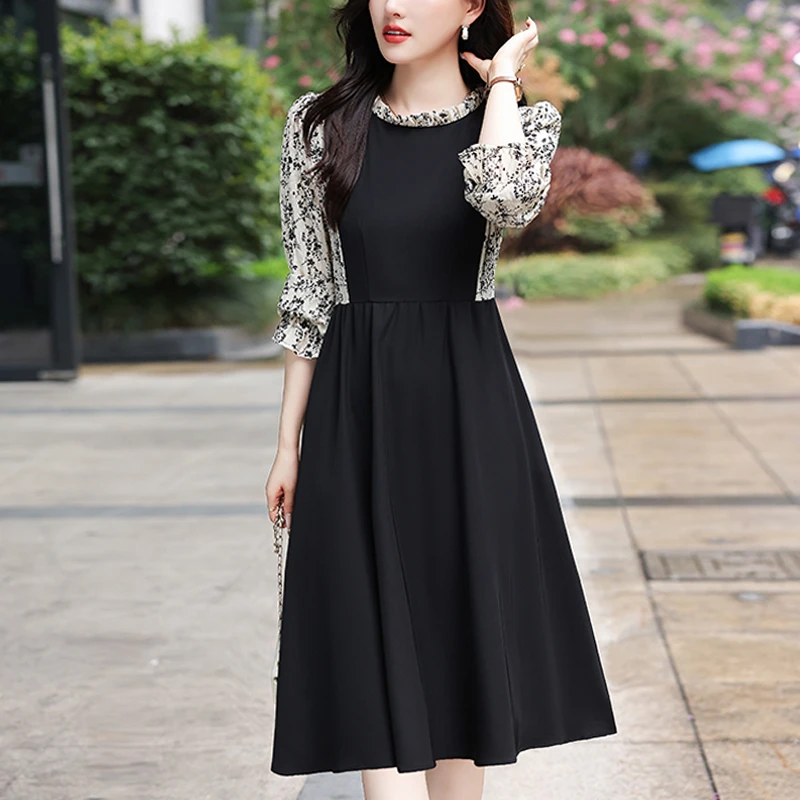 法式复古赫本风小黑裙2025春秋新款时尚简约宽松气质大码连衣裙女