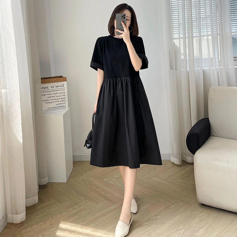黑色赫本风短袖连衣裙女夏季2025新款韩版宽松大码显瘦小众A字裙