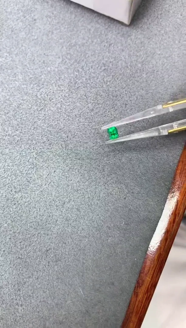 【闪购商品】祖母绿裸石未镶嵌0.4ct 多样性发货一粒