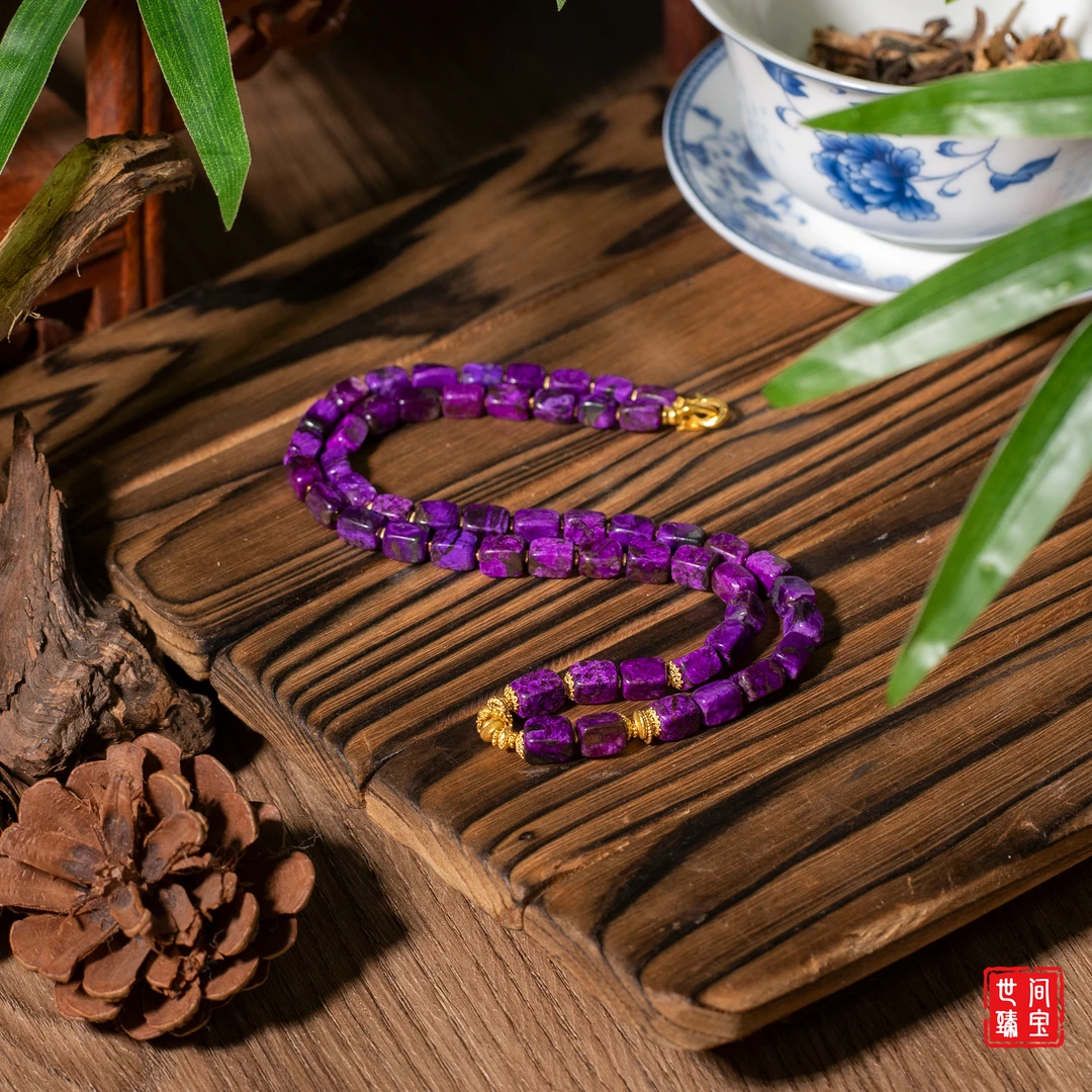 世间臻宝-从容丨18K金高阶红丝绒老料舒俱来项链/多样性/P1871/0