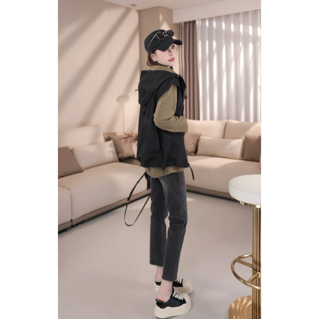 【出逃游戏】B8210秋季新款时尚小众设计宽松纯色休闲连帽马甲外套