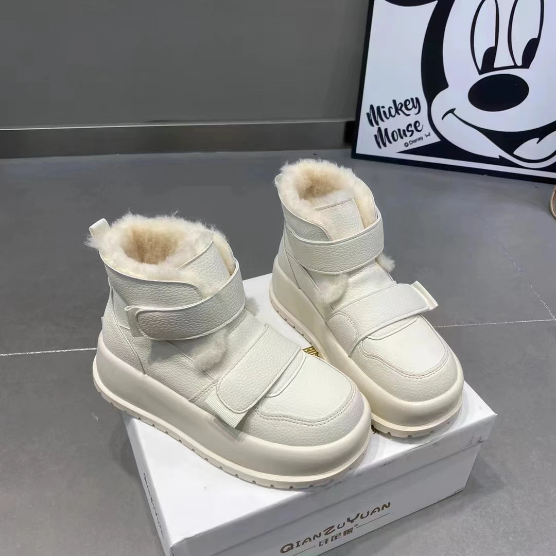 雪地靴女鞋白色百搭潮流时尚厚底加绒中帮2023保暖皮毛一体新款冬
