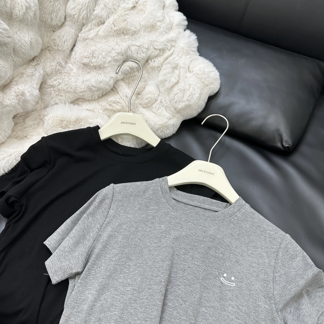 【锦衣鹊羽】香肠嘴刺绣圆领弹力短袖上衣