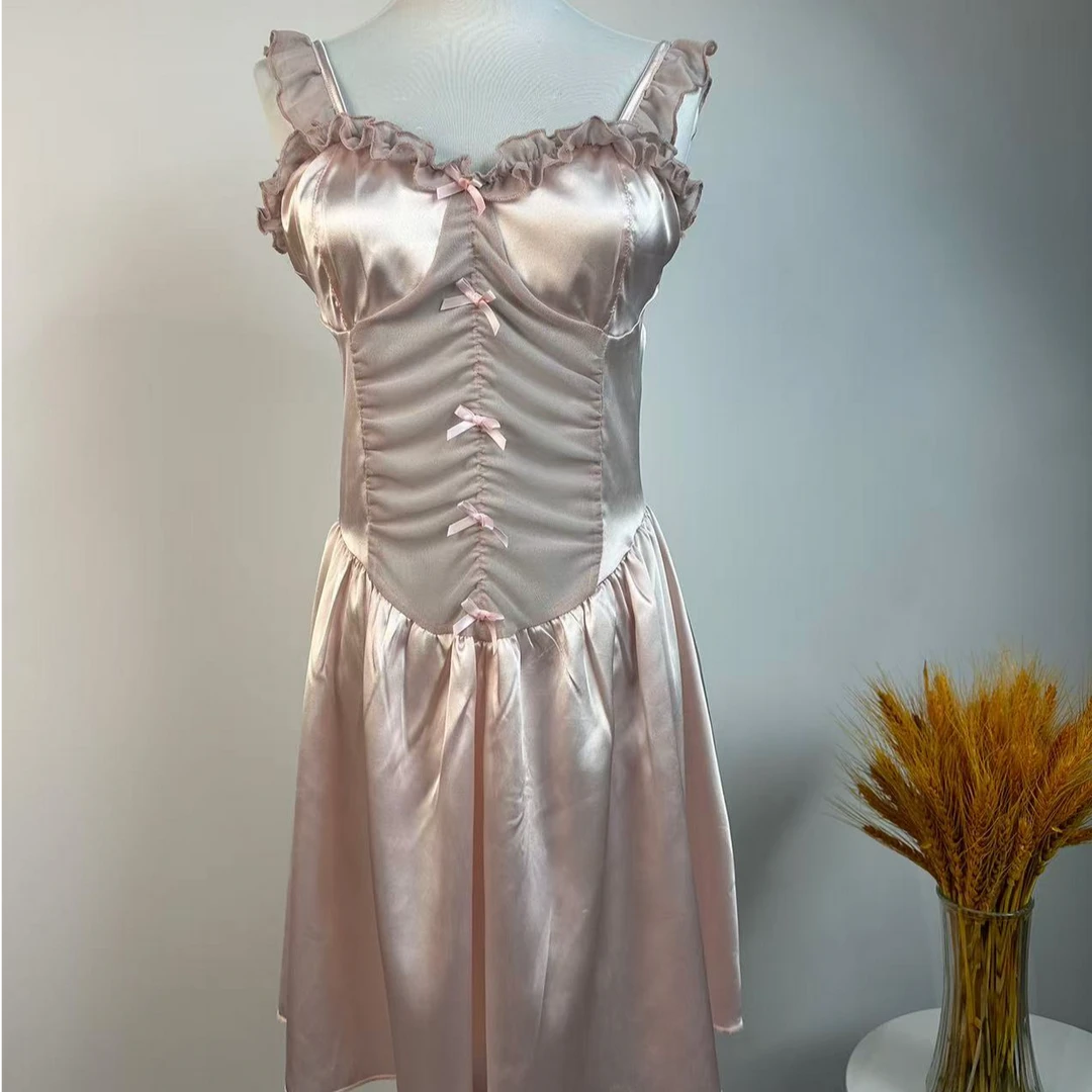 睡衣女新款断面带胸垫蕾丝网纱情调吊带居家甜美可爱睡裙