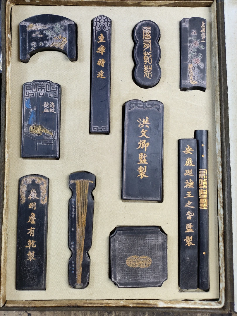 旧藏徽州曹素功套墨老墨精品特惠。手卷墨，油烟老墨，约重337克