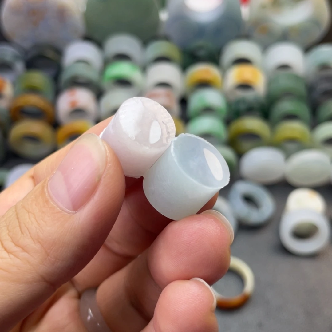 【闪购商品】定制翡翠未镶嵌不****?