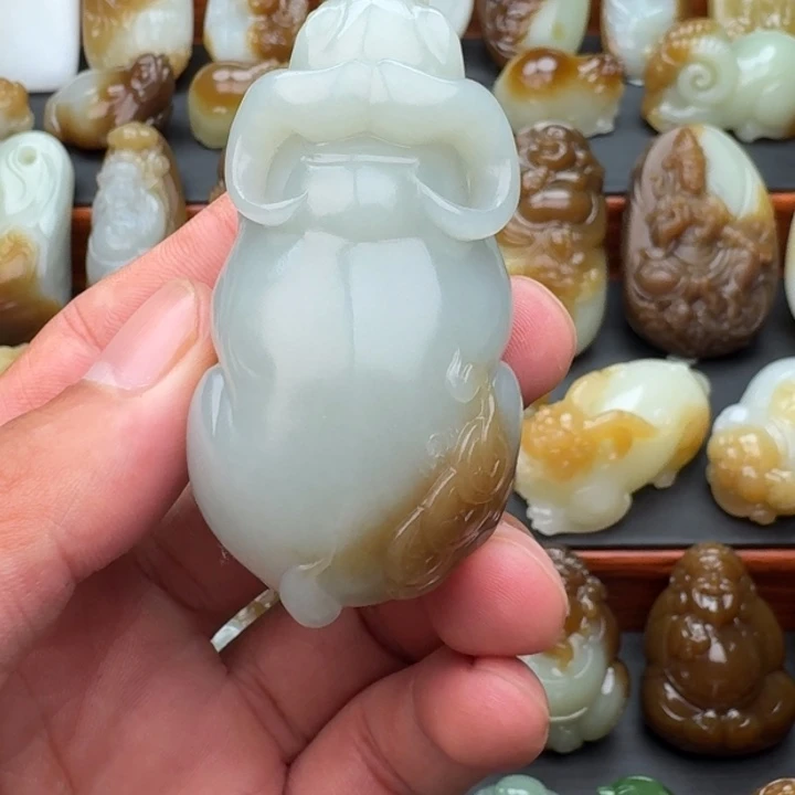 和田玉颈饰未镶嵌E***S