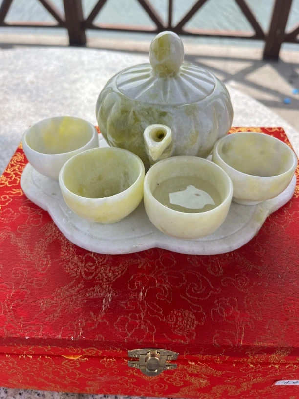 岫玉六件套玉茶具