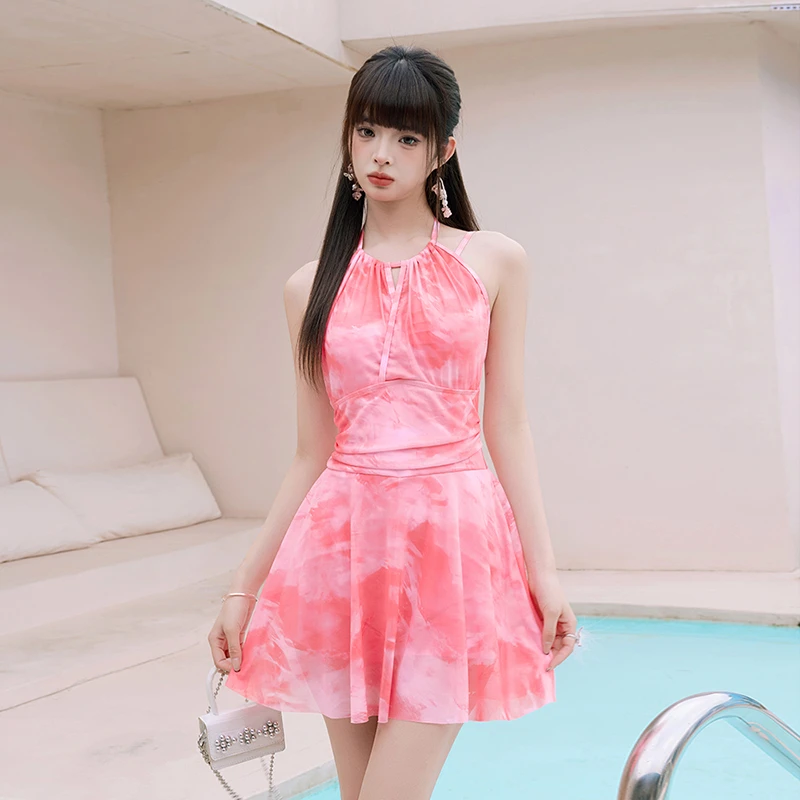 【慢热玫瑰】挂脖式纯欲大码泳衣女时尚温柔性感Z9011显瘦泳装遮肚