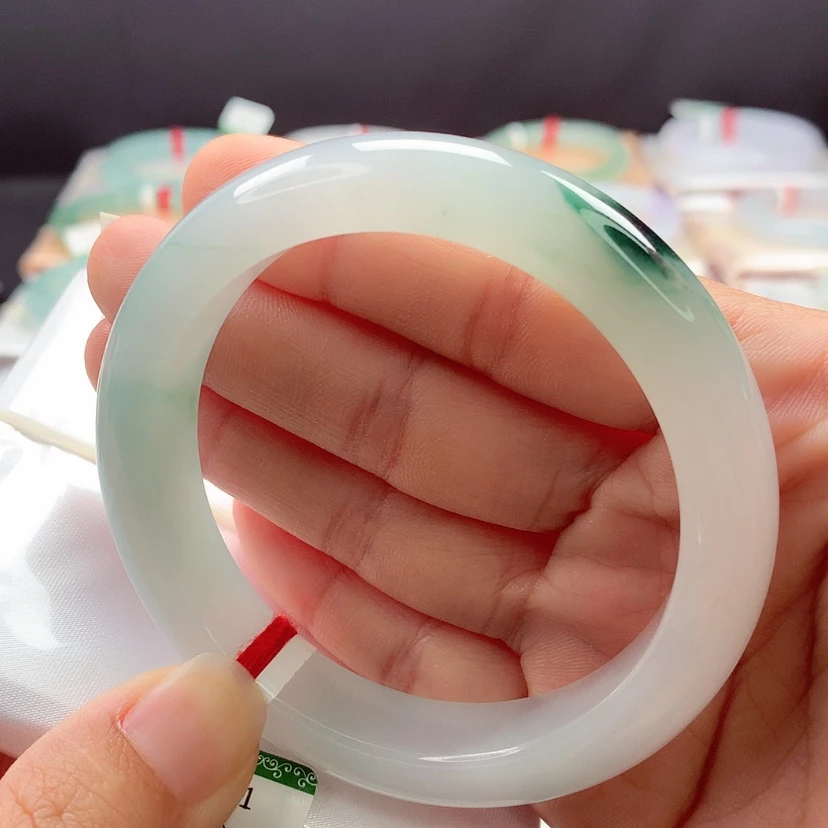 【闪购商品】翡翠手镯未镶嵌天然翡翠手镯
