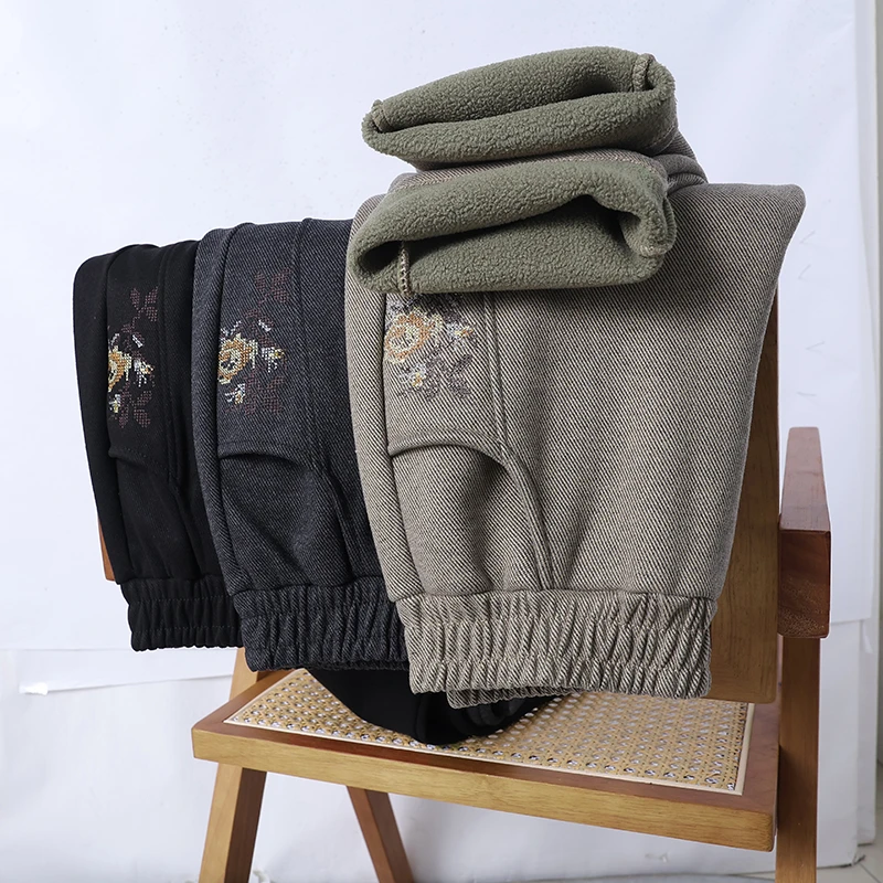 秋冬季妈妈装裤子加绒加厚宽松中老年厚款休闲长裤子