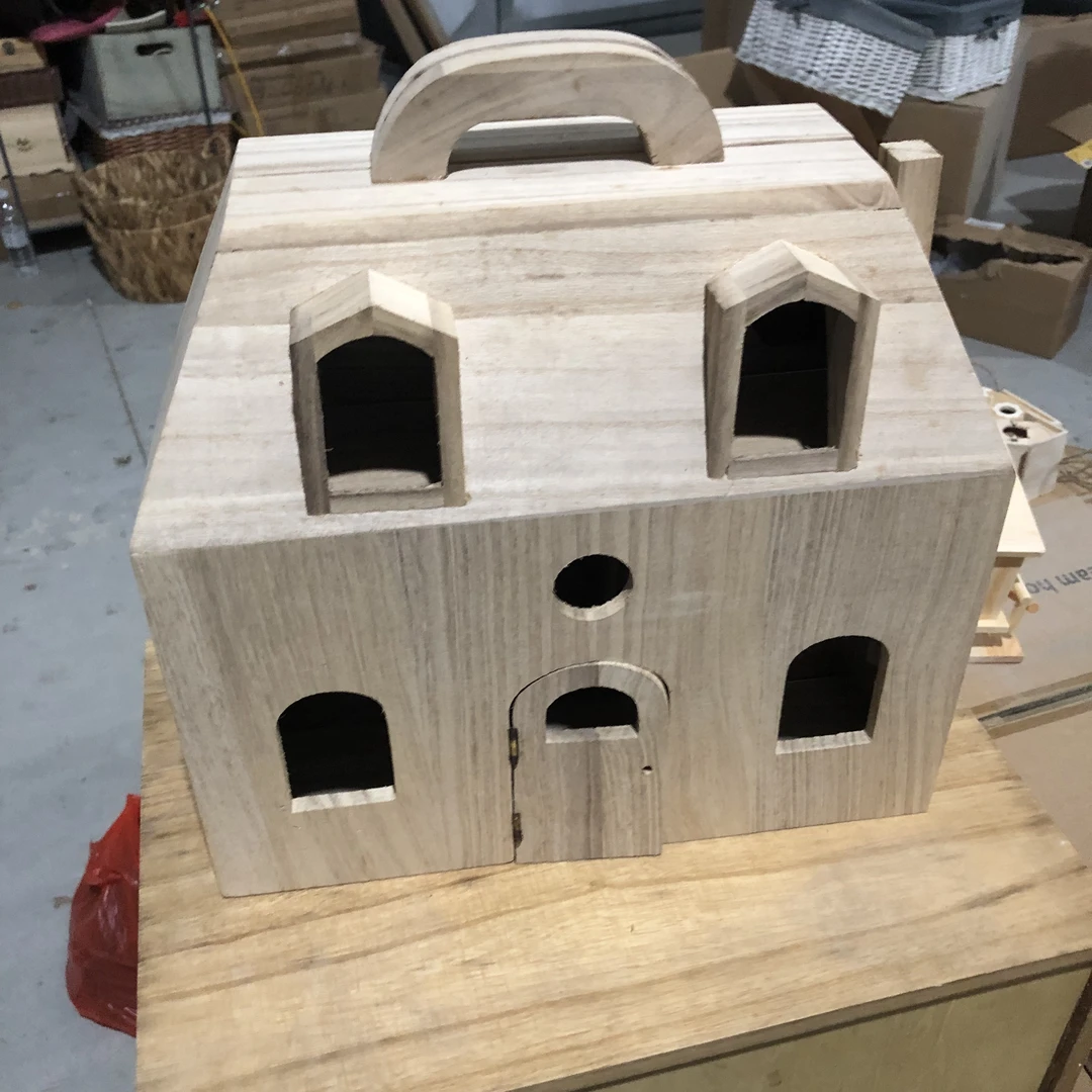 外贸库存城堡造型首饰盒玩具盒可打开（31*27*30㎝）