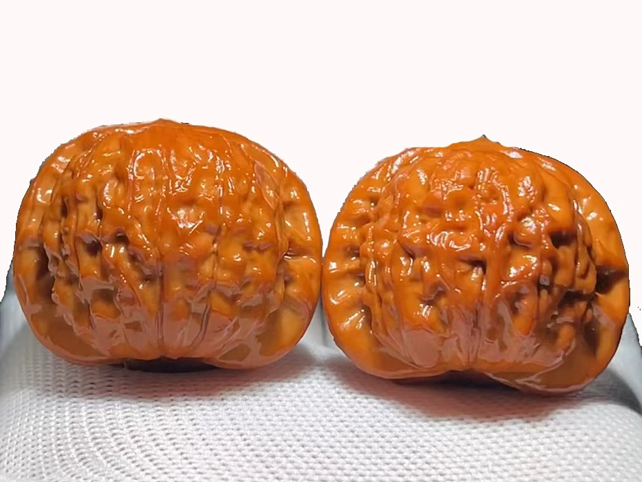 新店福利文玩核桃，白狮子、四座楼、公子帽异形随机链接，狮子头把件