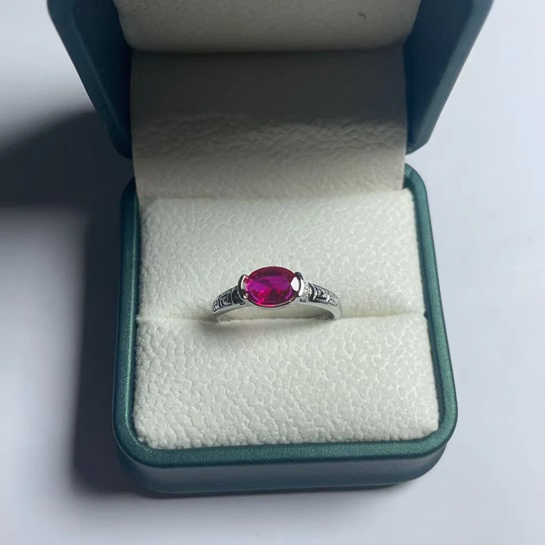 典藏款红宝石精工镶嵌培育合成戒指700