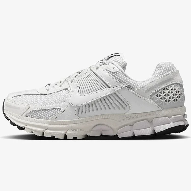 耐克女鞋新款ZOOM VOMERO 5复古老爹跑步鞋FQ7079100