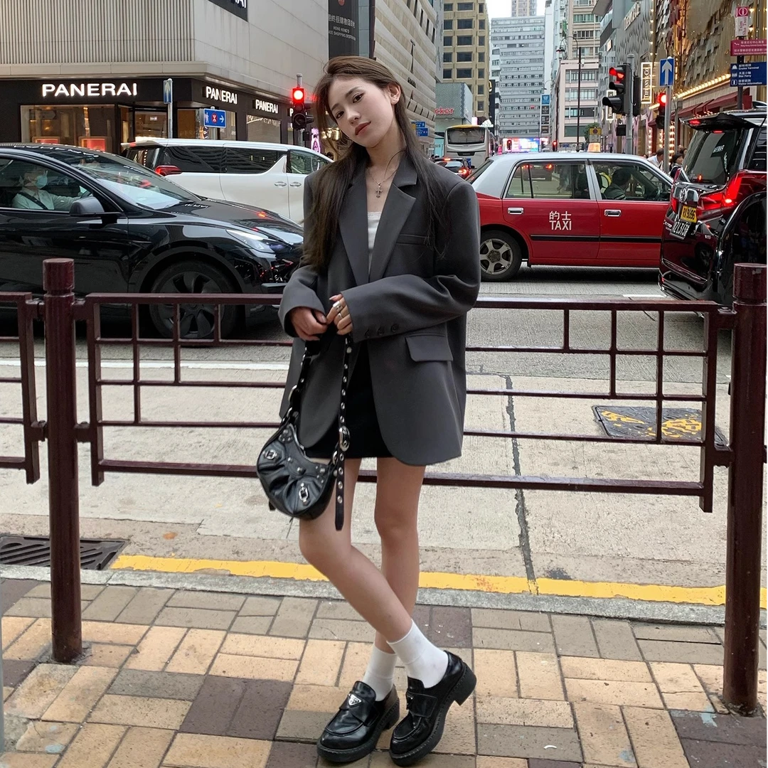 高品质韩版秋季新款灰色高级感百搭小西装休闲气质廓形宽松外套女