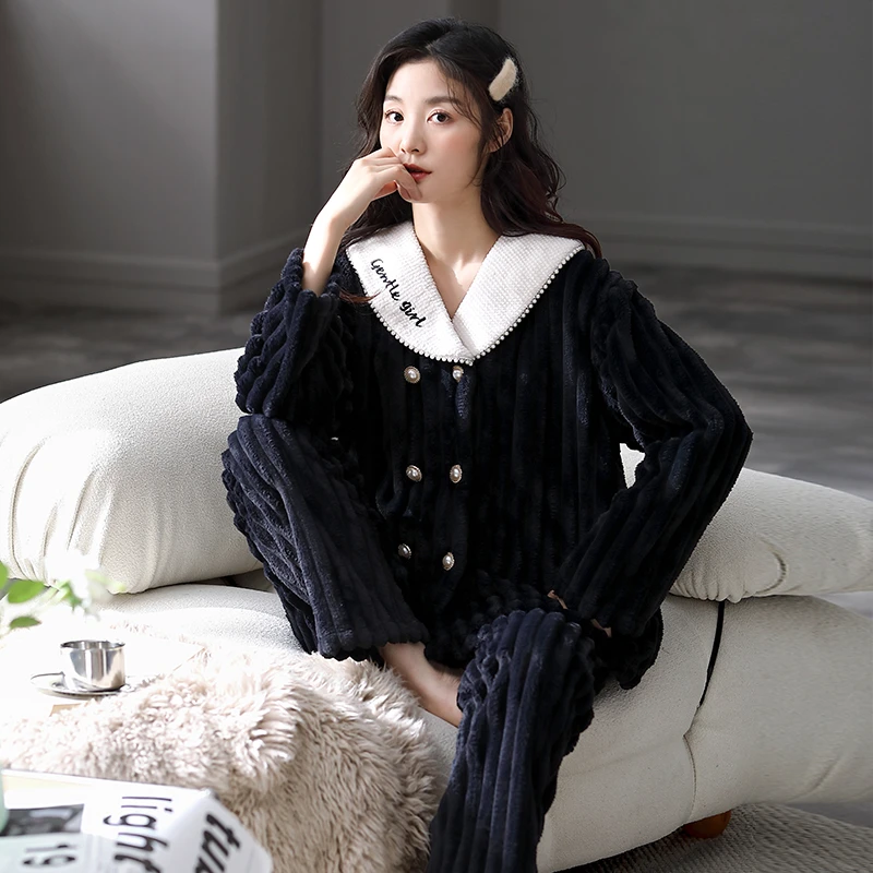 冬季新时尚款女睡衣加厚加绒舒适宽松长袖简约外穿女生家居服套装