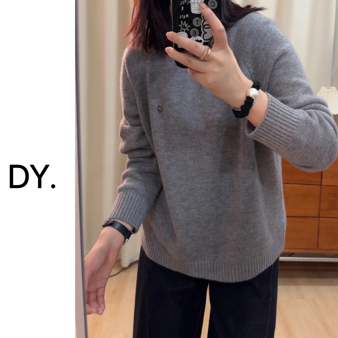 DY【多巴胺绵羊毛衣】 定制颜色！ 氛围感圆领设计宽松显瘦针织毛衣