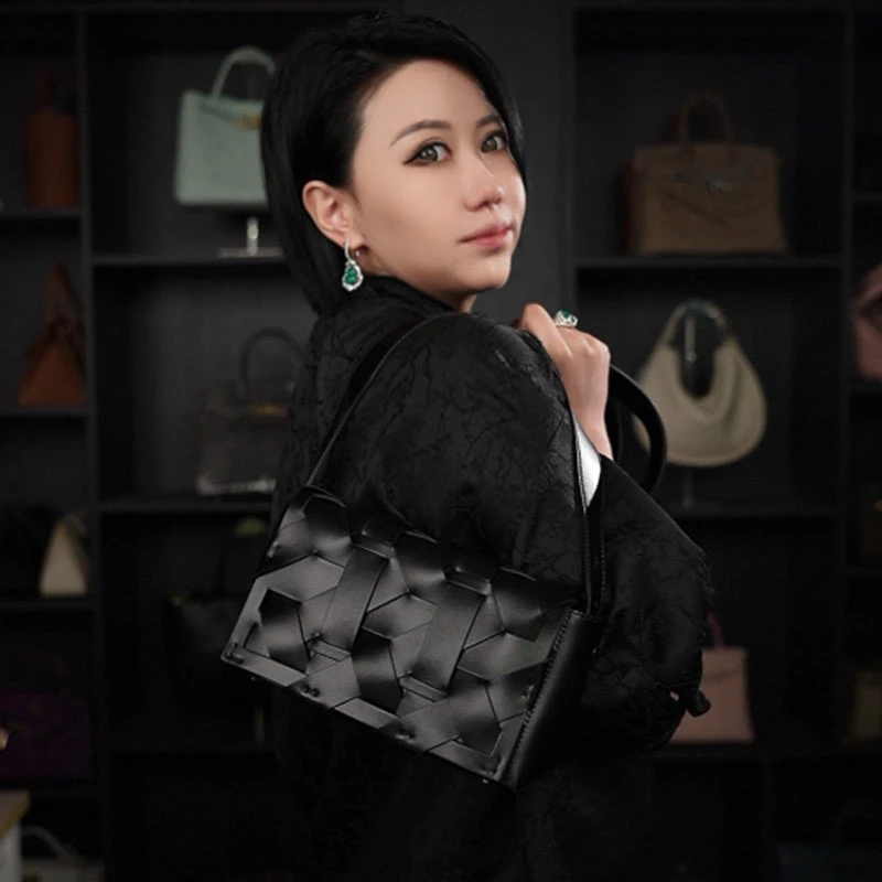 【高端玩家】手工编织头层牛皮明星同款腋下包XKY-3942-黑色