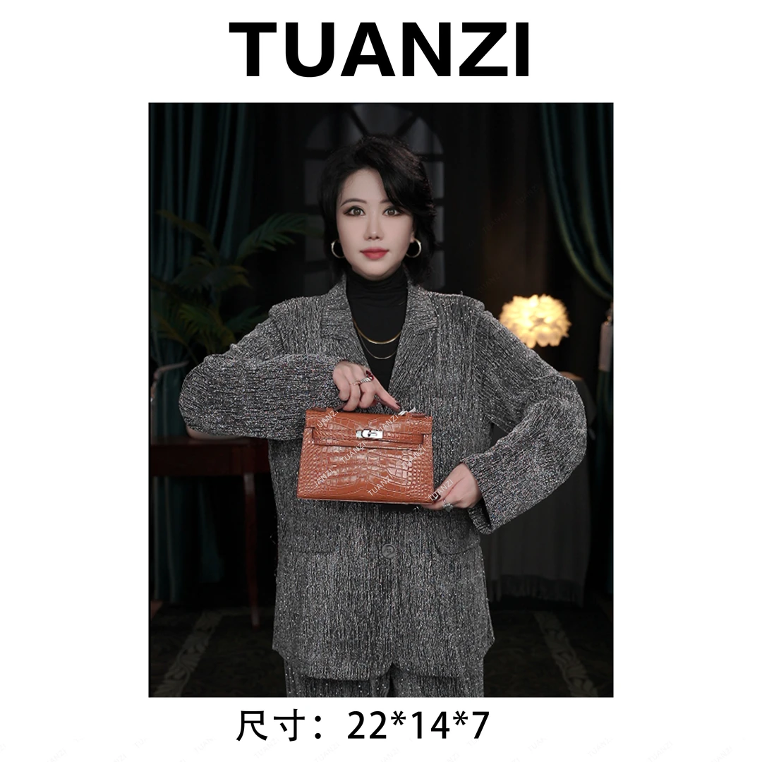 【高端玩家】大&马22凯头层牛皮鳄鱼纹斜挎女包 XKY-3846-金棕