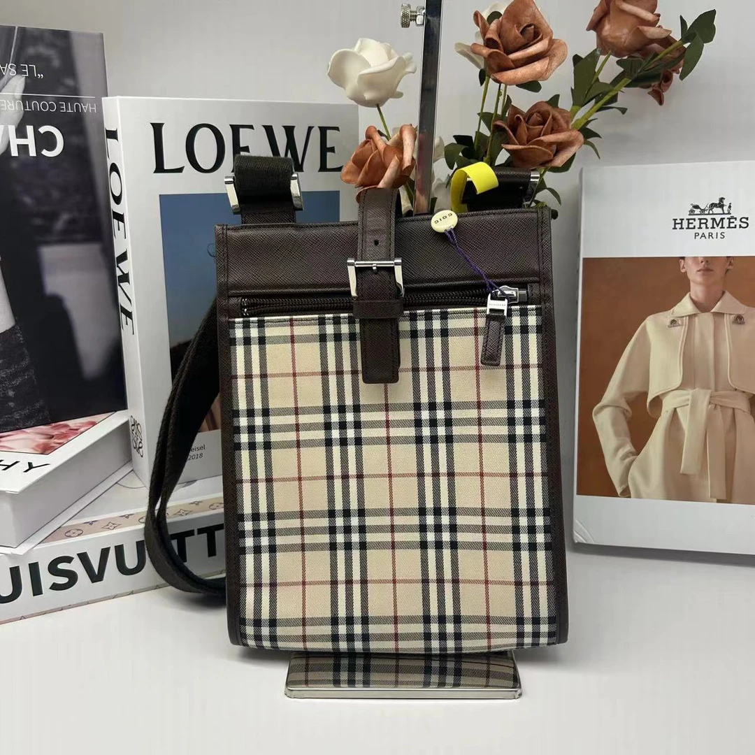 95新 BURBERRY/博柏利 单肩包 24425