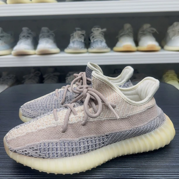 【中古二手】40码adidas椰子350灰珍珠 无原盒 全新价2199 休闲鞋