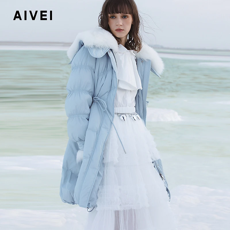 【吴宣仪同款】AIVEI艾薇冬简约气质狐狸毛领收腰羽绒服R762303B