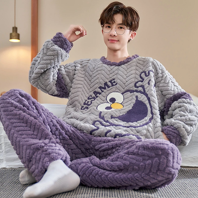 男士睡衣秋冬季加厚加绒韩版卡通青少年大码宽松冬天法兰绒家居服