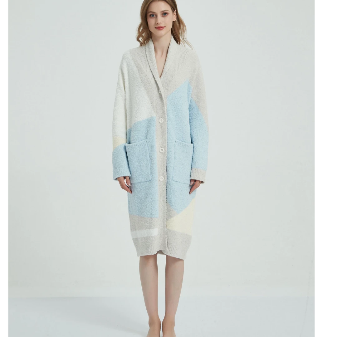 肌羽 半边绒纽扣款几何浴袍