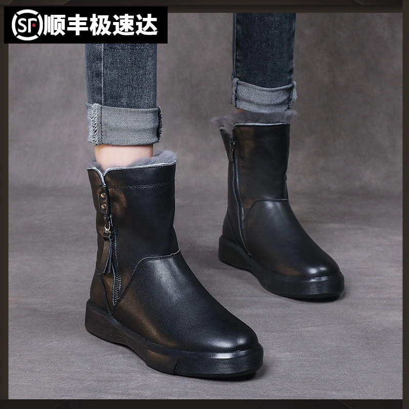 冬季新款时尚保暖加绒棉靴女冬季新款百搭纯色靴子平底防滑雪地靴