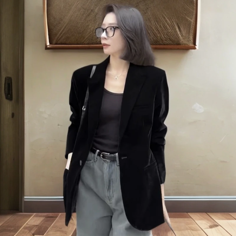 高级感炸街黑色丝绒西装外套女春秋显瘦气质女神范西服上衣小个子