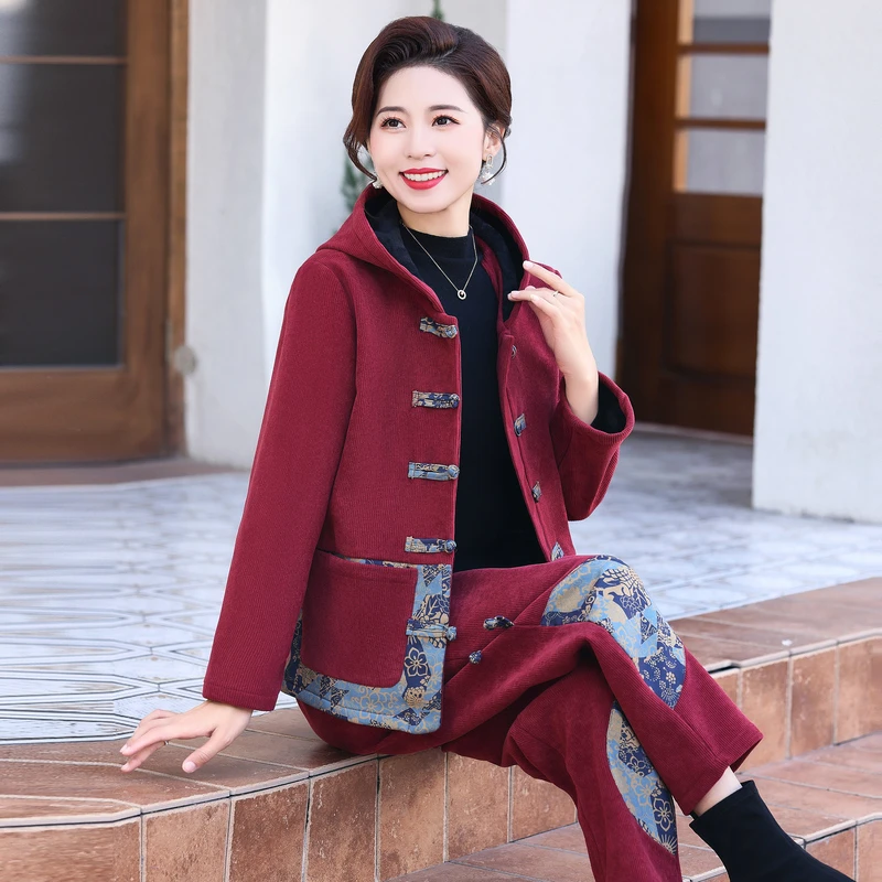 妈妈冬装灯芯绒棉服套装洋气中老年女棉衣外套秋冬加绒加厚两件套