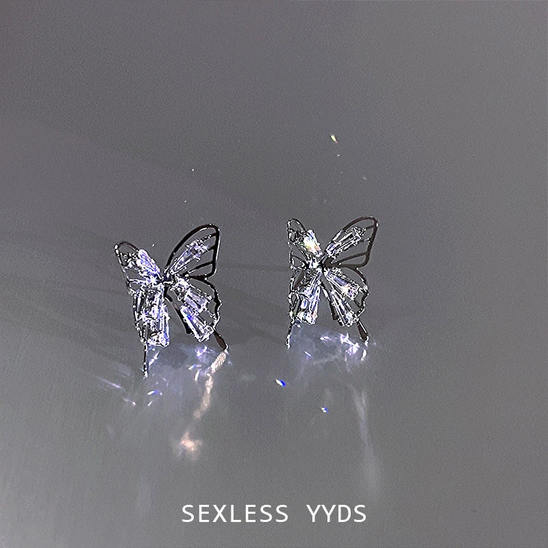 好灵动!yyds金属镂空蝴蝶耳钉女小众设计感高级耳环个性时尚
