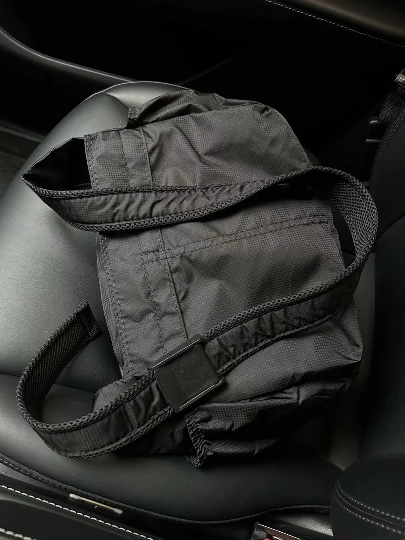 时尚简约潮流大容量通勤包手提包休闲运动百搭男女专用街头男士