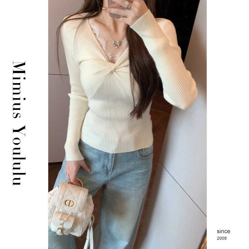 【mimius】七七 法式V领纽扣拼接蕾丝针织衫 WF09098