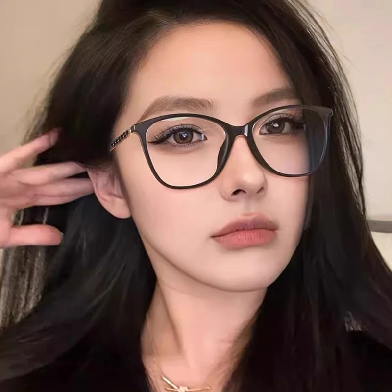 伪素颜眼镜黑框款小香风复古近视平光镜可配度数网红防蓝光眼镜框