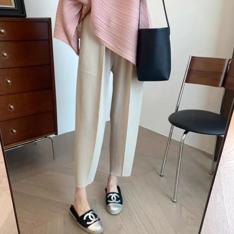 宅风鱼鳞纹褶皱立体薄款凉快松紧腰中缝九分锥形裤 夏