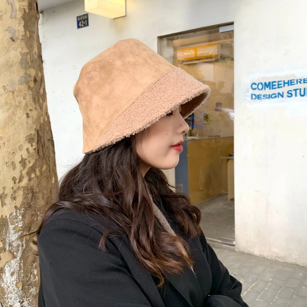 小心机拼接布鹿皮羊羔毛渔夫帽女韩版皮毛一体水桶帽秋冬百搭帽子