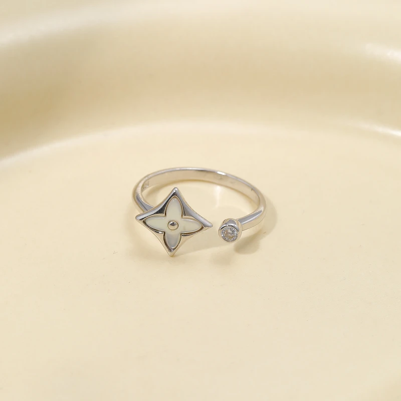 7248 四叶草开口戒指气质轻奢时尚百搭简约