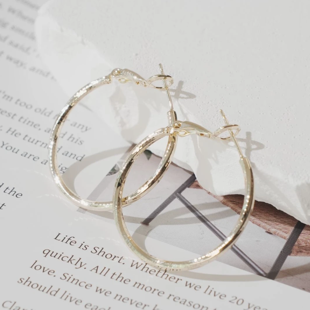 时尚欧美圈圈大耳圈素款气质百搭珠宝首饰简约个性经典大耳环金色