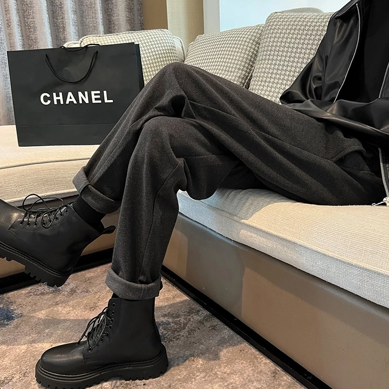 配大衣的裤子男款高级感痞帅毛呢西裤修身小脚马丁靴英伦风直筒裤