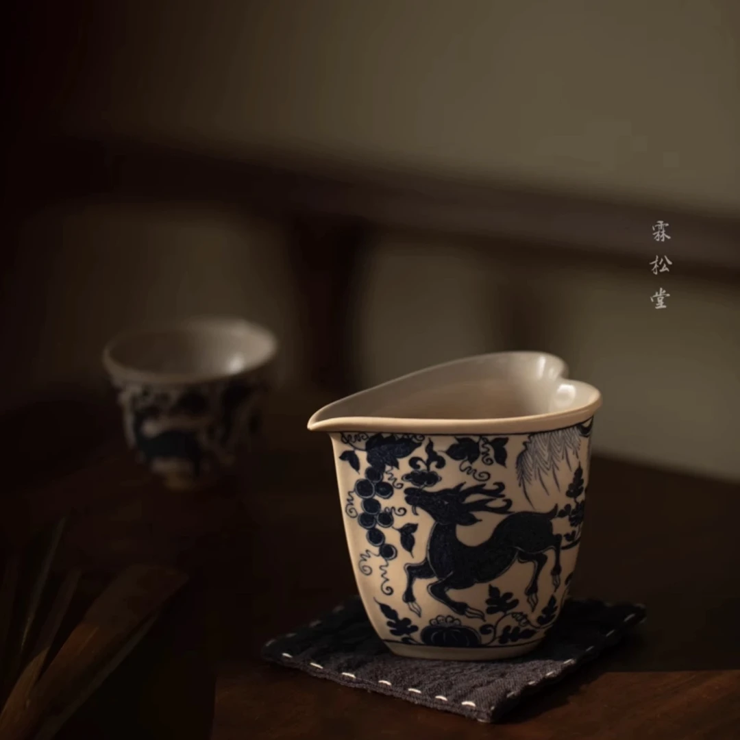 霖松堂鹿显灵至-爱心公杯